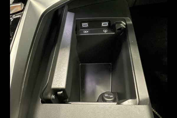 Peugeot 3008 1.2 Hybrid 136 e-DCS Aut. GT Exclusive Panoramadak Nappa leder + elektrische stoelen 360° Camera PDC VA Adaptive Cruise LED Matrix FOCAL Audio