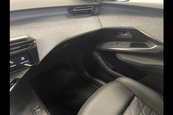 Peugeot 3008 1.2 Hybrid 136 e-DCS Aut. GT Exclusive Panoramadak Nappa leder + elektrische stoelen 360° Camera PDC VA Adaptive Cruise LED Matrix FOCAL Audio