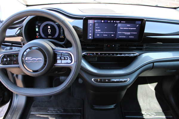 Fiat 500E Icon 42 kWh Grote accu | Carplay | Led