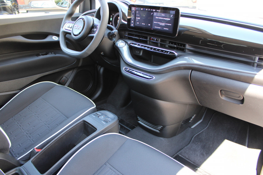 Fiat 500E Icon 42 kWh Grote accu | Carplay | Led