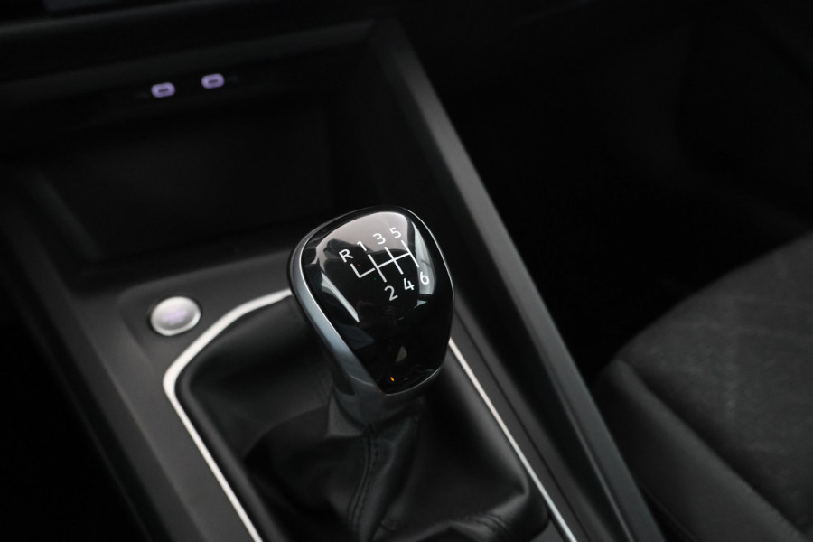 Volkswagen Golf 1.5 TSI Life Stoel/stuurverwarming, Adaptieve cruise, Apple Carplay!