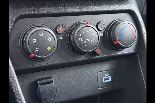 Dacia Sandero 1.0TCe 92PK 5Drs Navi Airco Apple Carplay Android Auto Cruise Control Bluetooth Pdc Comfort Isofix Regen-Lichtsensor ESP 1e Eigenaar Origineel Nederlandse Auto