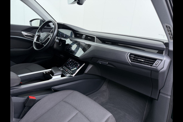 Audi e-tron 55 Quattro 408pk 95kWh Luchtvering LED Navi Ecc Edition Cruise Control Pdc Elek.Achterklep SOH 92% Lmv 19" Virtual Cockpit Led Isofix DAB Bluetooth 1e Eigenaar Origineel Nederlandse Auto Dealeronderhouden