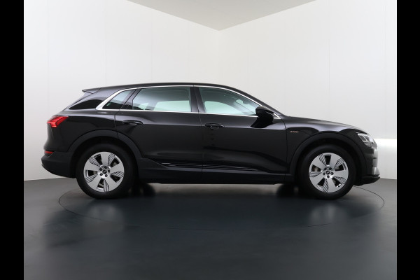 Audi e-tron 55 Quattro 408pk 95kWh Luchtvering LED Navi Ecc Edition Cruise Control Pdc Elek.Achterklep SOH 92% Lmv 19" Virtual Cockpit Led Isofix DAB Bluetooth 1e Eigenaar Origineel Nederlandse Auto Dealeronderhouden