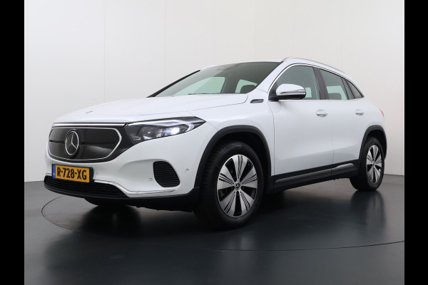 Mercedes-Benz EQA 250 Luxury 69kWh Soh 95% Adap.Cruise Apple Carplay Android Auto Navi Ecc Camera Stoelverwarming Pdc Elek.Achterklep Keyelss Busi Connectiviteitspakket High Performance LED Comfortstoelen Lmv DAB Advanced-Pack 1e Eigenaar Origineel Nederlandse Auto