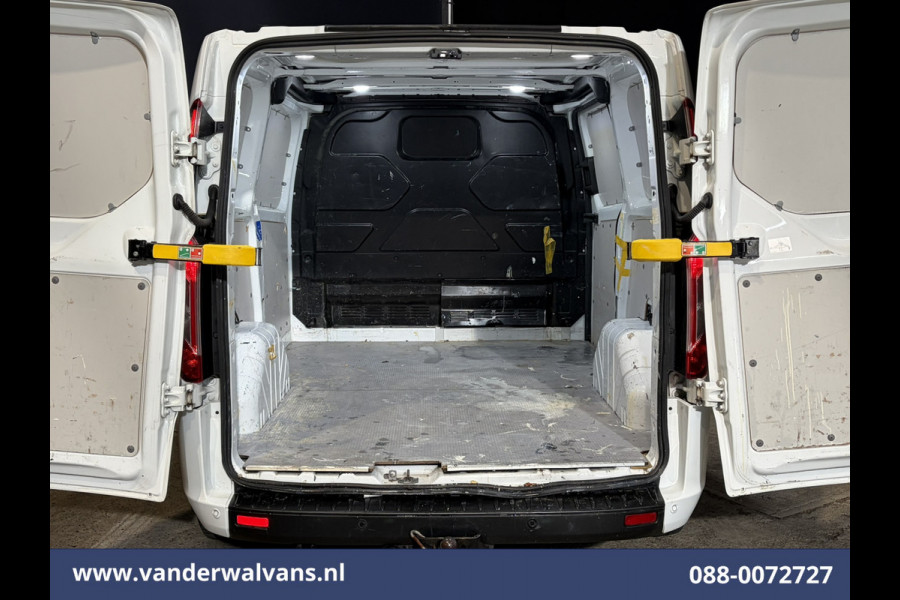 Ford Transit Custom 2.0 TDCI 108pk L1H1 Euro6 Airco | Camera | Apple Carplay | LED | Cruisecontrol | 2500kg Trekhaak Android Auto, Verwarmde voorruit, Parkeersensoren, Bijrijdersbank