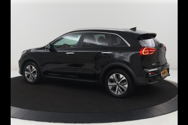 Kia e-Niro DynamicPlusLine 64 kWh | SOH 95.2% | Panoramadak | Half Leder | Adaptive cruise | Stuur/stoel verwarming | Camera | Park assist | Carplay | Climate control | Virtual dashboard | Full LED |