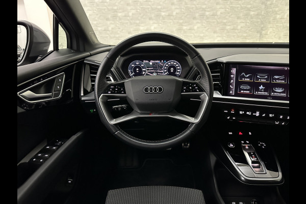 Audi Q4 Sportback e-tron 40 S-Line 77 kWh | Sportstoelen | H-Leder | ACC | Lane ass. | Virtual + | Black-Optic | Stoelverwarming | Camera | Matrix-Led | Getint Glas | Zwarte Hemelbekleding | MMi+ | 3-Zone Clima | Bovag Garantie |