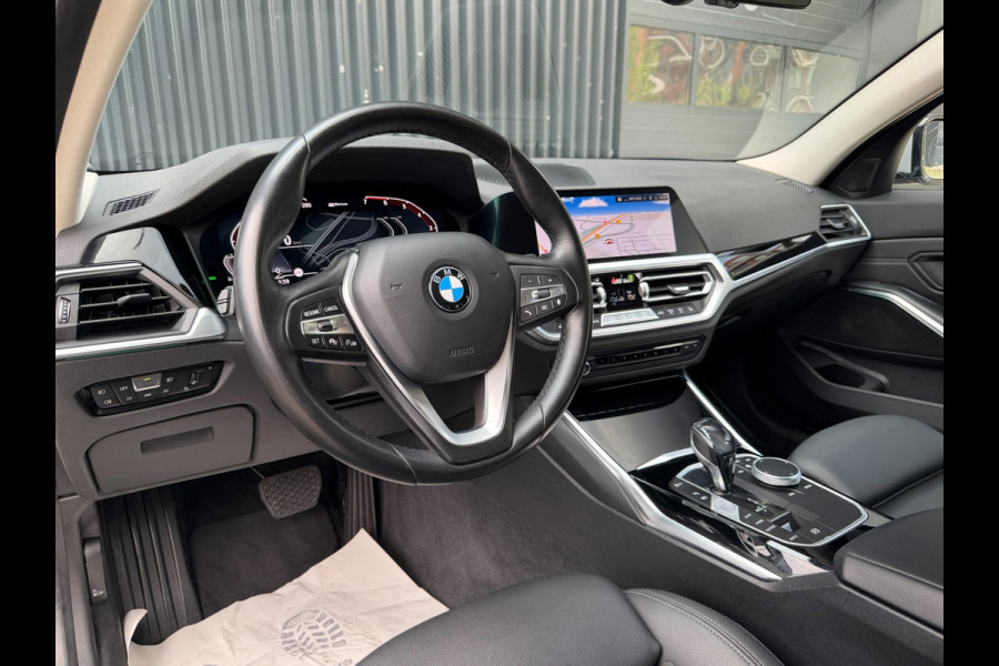 BMW 3 Serie Touring 330e High Executive Sportline Shadow | SPORTSTOELEN | LEDER | CARPLAY | VIRTUAL | CLIMATE