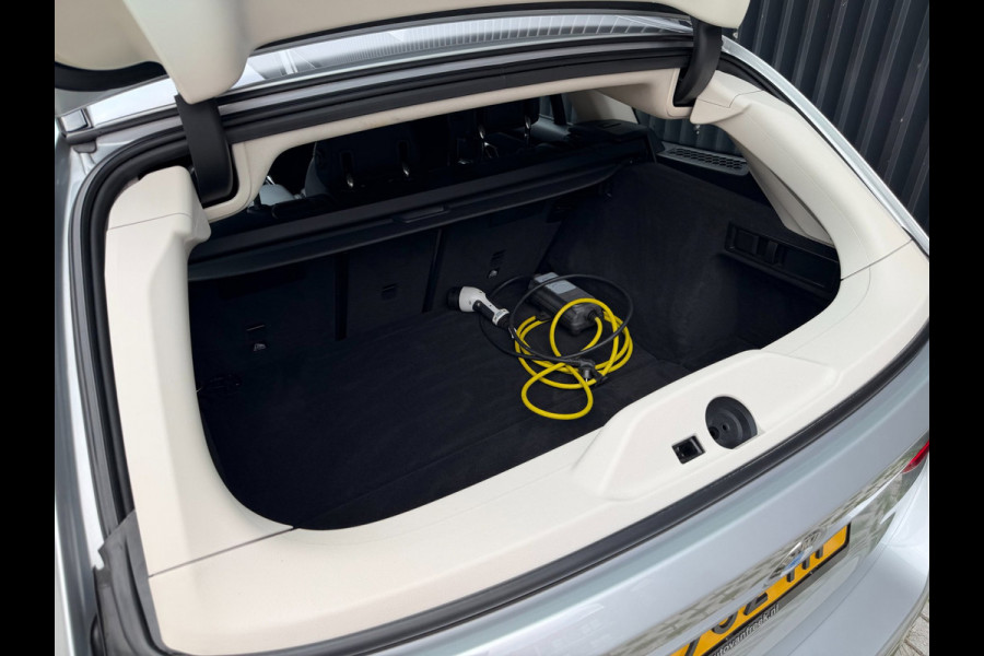 BMW 3 Serie Touring 330e High Executive Sportline Shadow | SPORTSTOELEN | LEDER | CARPLAY | VIRTUAL | CLIMATE