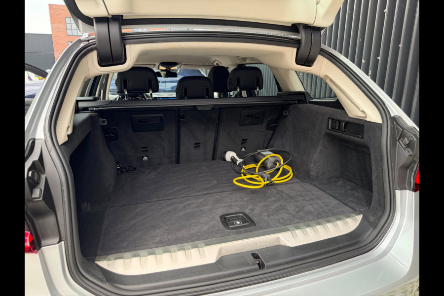 BMW 3 Serie Touring 330e High Executive Sportline Shadow | SPORTSTOELEN | LEDER | CARPLAY | VIRTUAL | CLIMATE