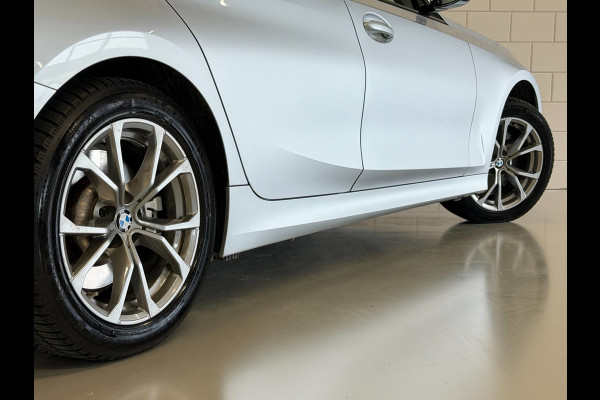 BMW 3 Serie Touring 330e High Executive Sportline Shadow | SPORTSTOELEN | LEDER | CARPLAY | VIRTUAL | CLIMATE