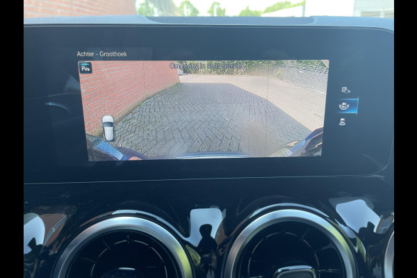 Mercedes-Benz GLA 200 163pk DCT AMG Line Navigatie Parkeersensoren Camera Cruise Control Stoelverwarming Ledverlichting Virtual Cockpit Climatronic