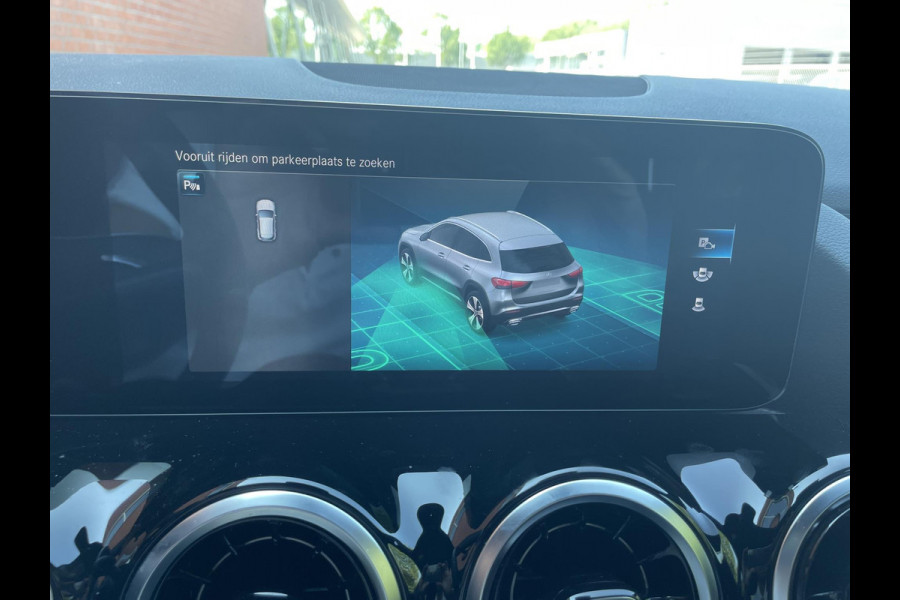 Mercedes-Benz GLA 200 163pk DCT AMG Line Navigatie Parkeersensoren Camera Cruise Control Stoelverwarming Ledverlichting Virtual Cockpit Climatronic
