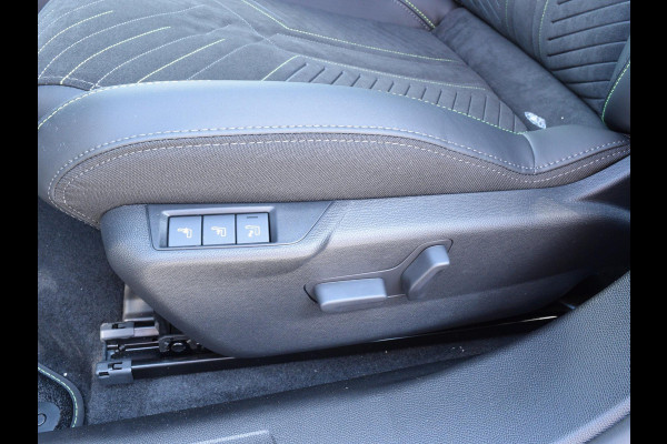 Peugeot 2008 1.2 Hybrid 145 GT