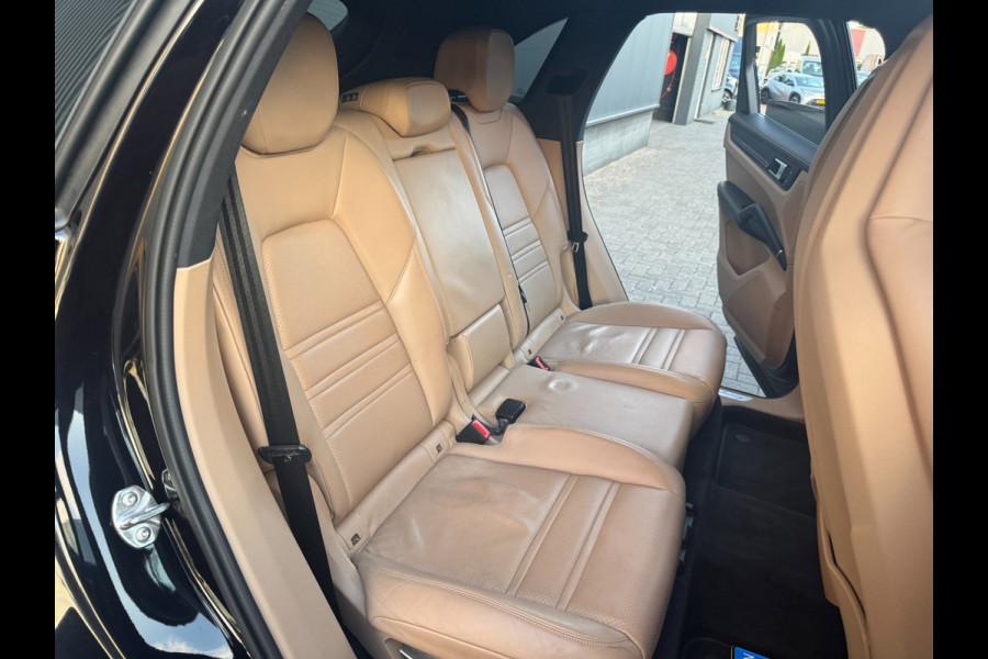 Porsche Cayenne 3.0 E-Hybrid 1e Eig! dealer onderhoud! Incl.btw!