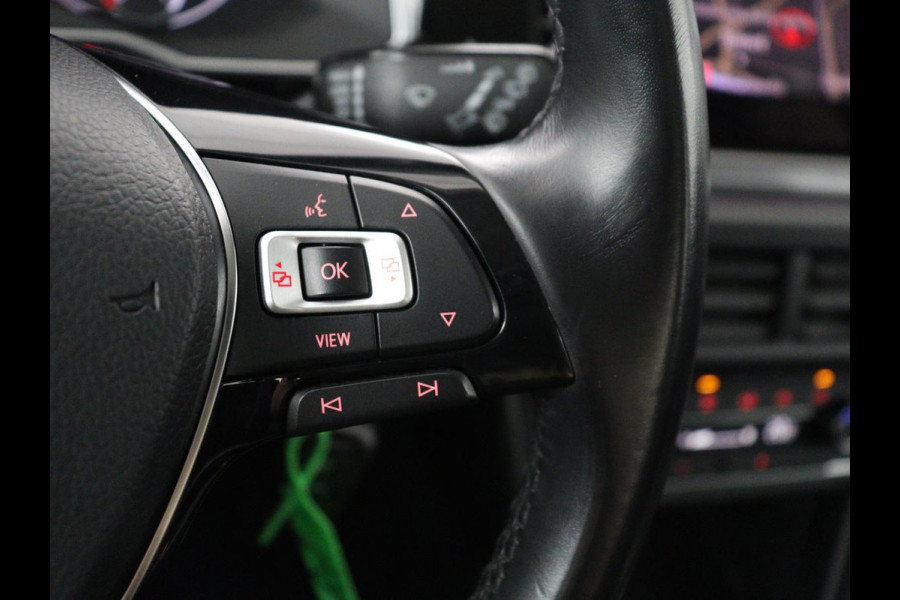 Volkswagen Polo 1.0 TSI Highline | Adaptive cruise | Carplay | Climate control | DAB | Navigatie |
