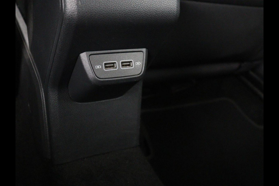 Volkswagen Polo 1.0 TSI Highline | Adaptive cruise | Carplay | Climate control | DAB | Navigatie |