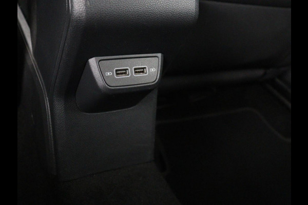 Volkswagen Polo 1.0 TSI Highline | Adaptive cruise | Carplay | Climate control | DAB | Navigatie |