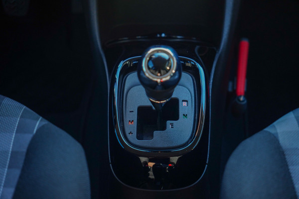 Peugeot 108 1.0 e-VTi Allure Automaat | Camera | Apple CarPlay | Airco