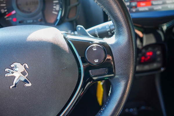 Peugeot 108 1.0 e-VTi Allure Automaat | Camera | Apple CarPlay | Airco