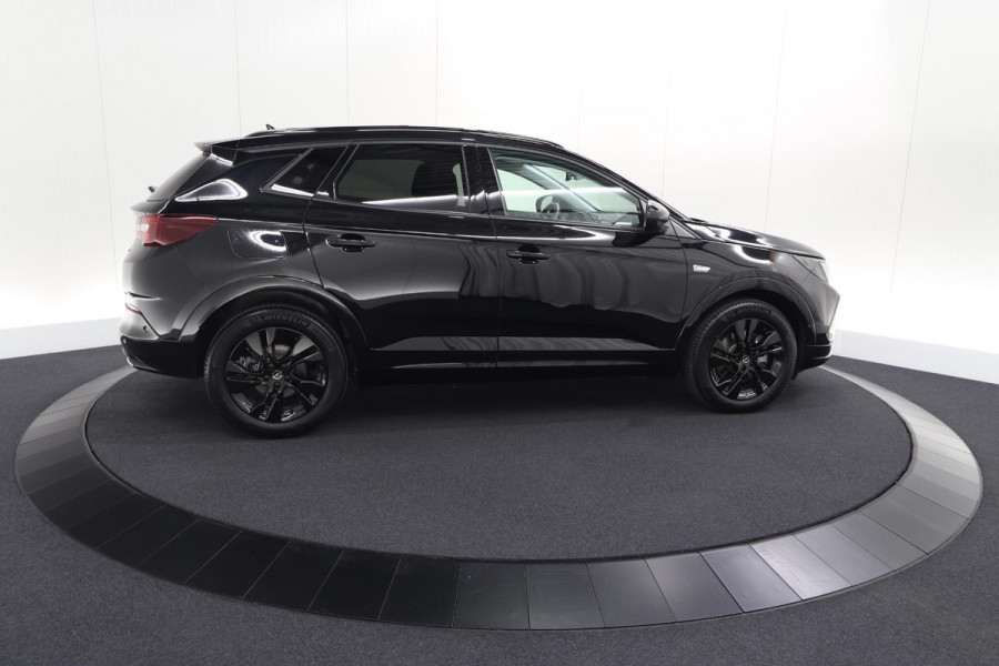Opel Grandland 1.6 Turbo Plug-In Hybrid 225 Ultimate | Adaptieve Cruise Control | Camera | Navigatie | Stuurwielverwarming