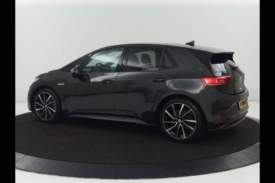 Volkswagen Id.3 Pro 58 kWh | SOH 94.5% | Panoramadak | Stuur/stoel verwarming | Adaptive cruise | 360 camera | Carplay | Massage stoelen | Climate control | Sfeerverlichting | Warmtepomp