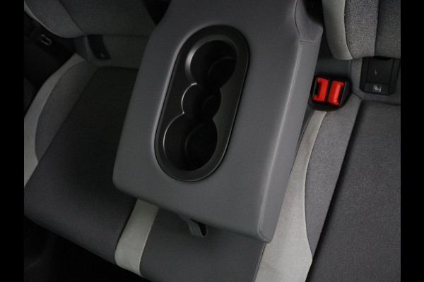 Volkswagen Id.3 Pro 58 kWh | SOH 94.5% | Panoramadak | Stuur/stoel verwarming | Adaptive cruise | 360 camera | Carplay | Massage stoelen | Climate control | Sfeerverlichting | Warmtepomp