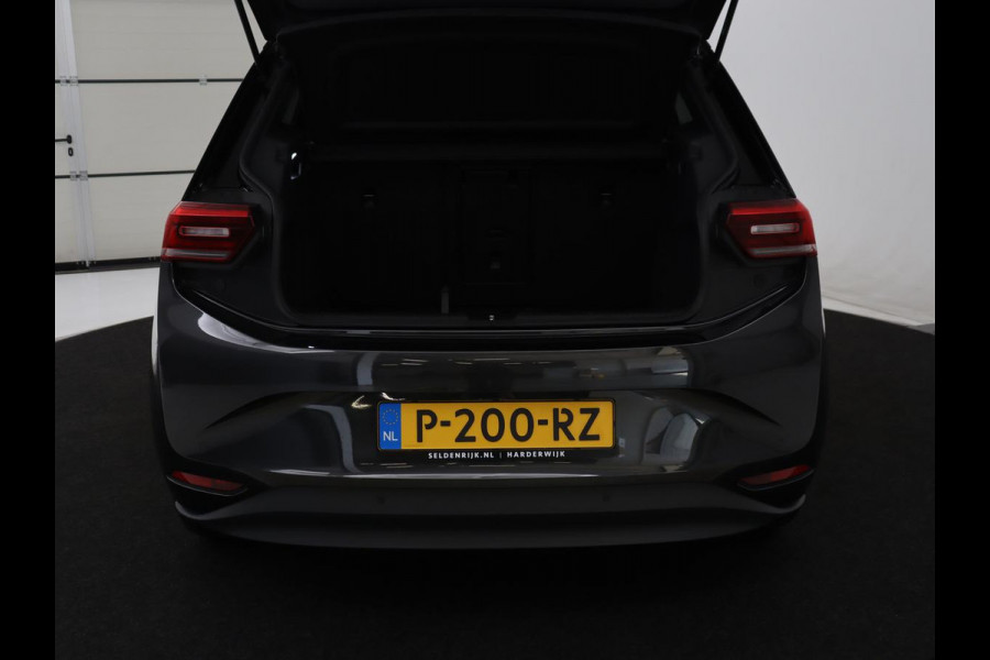 Volkswagen Id.3 Pro 58 kWh | SOH 94.5% | Panoramadak | Stuur/stoel verwarming | Adaptive cruise | 360 camera | Carplay | Massage stoelen | Climate control | Sfeerverlichting | Warmtepomp