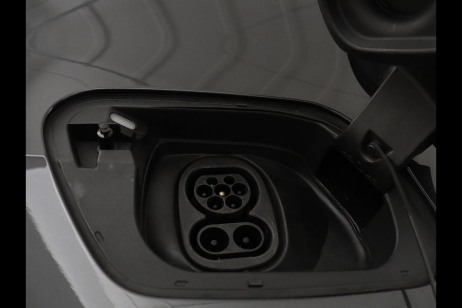 Volkswagen Id.3 Pro 58 kWh | SOH 94.5% | Panoramadak | Stuur/stoel verwarming | Adaptive cruise | 360 camera | Carplay | Massage stoelen | Climate control | Sfeerverlichting | Warmtepomp