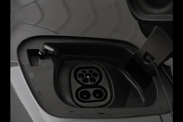 Volkswagen Id.3 Pro 58 kWh | SOH 94.5% | Panoramadak | Stuur/stoel verwarming | Adaptive cruise | 360 camera | Carplay | Massage stoelen | Climate control | Sfeerverlichting | Warmtepomp