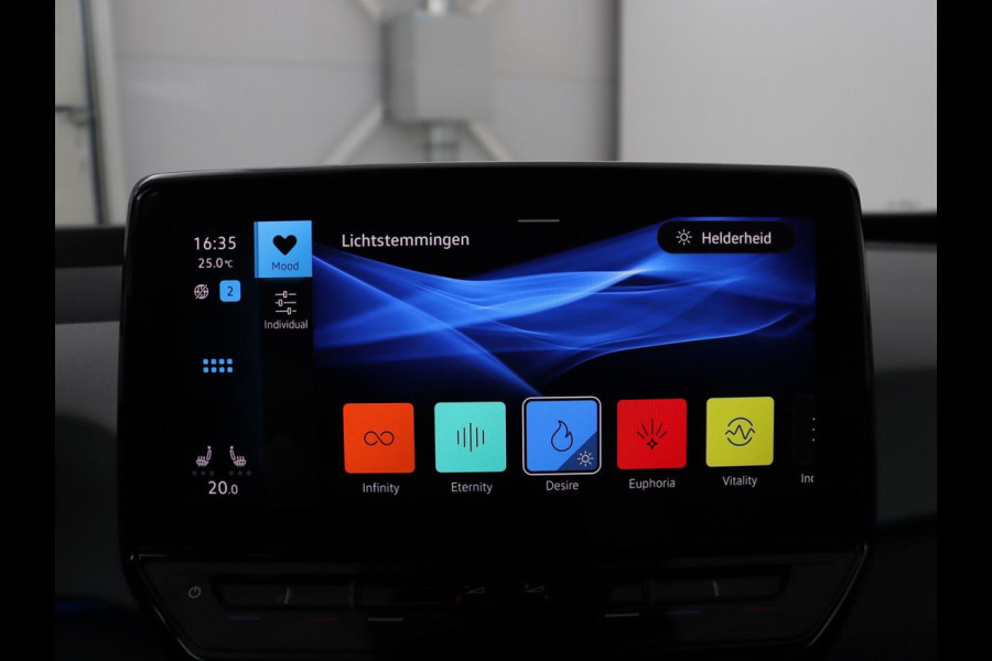 Volkswagen Id.3 Pro 58 kWh | SOH 94.5% | Panoramadak | Stuur/stoel verwarming | Adaptive cruise | 360 camera | Carplay | Massage stoelen | Climate control | Sfeerverlichting | Warmtepomp