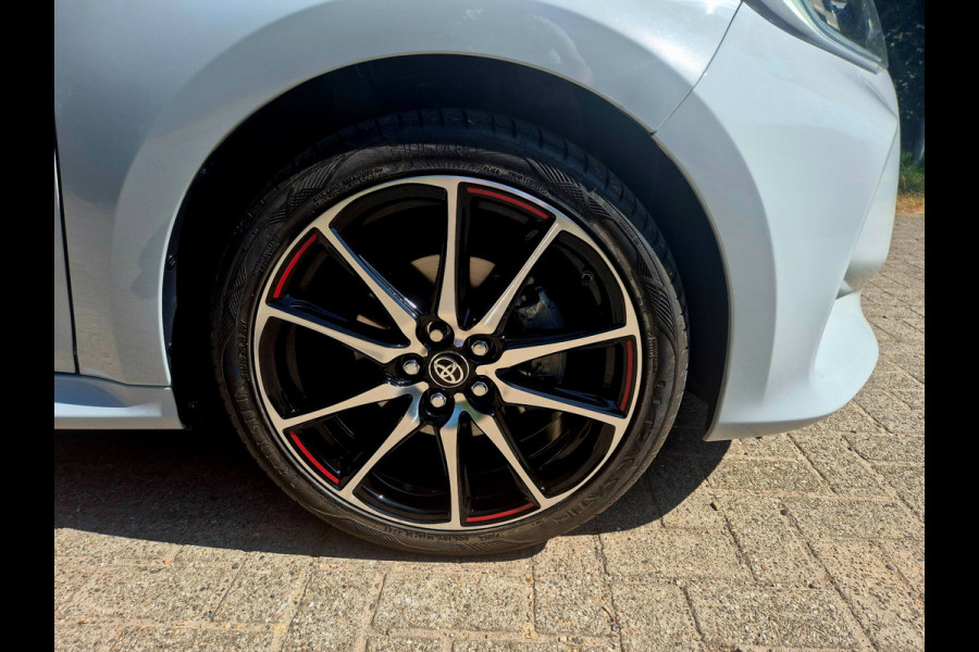 Toyota Yaris 1.5 Hybrid GR Sport . navigatie . Camera
