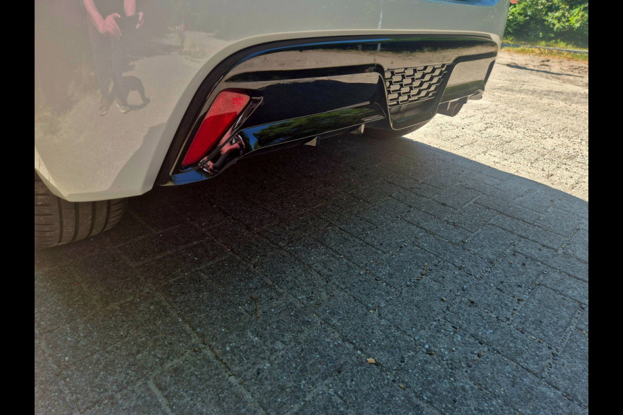 Toyota Yaris 1.5 Hybrid GR Sport . navigatie . Camera