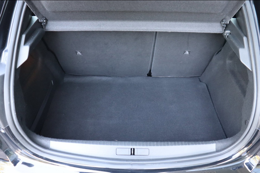 Peugeot 208 1.2 PureTech Active Pack org.NL navi carplay lmv