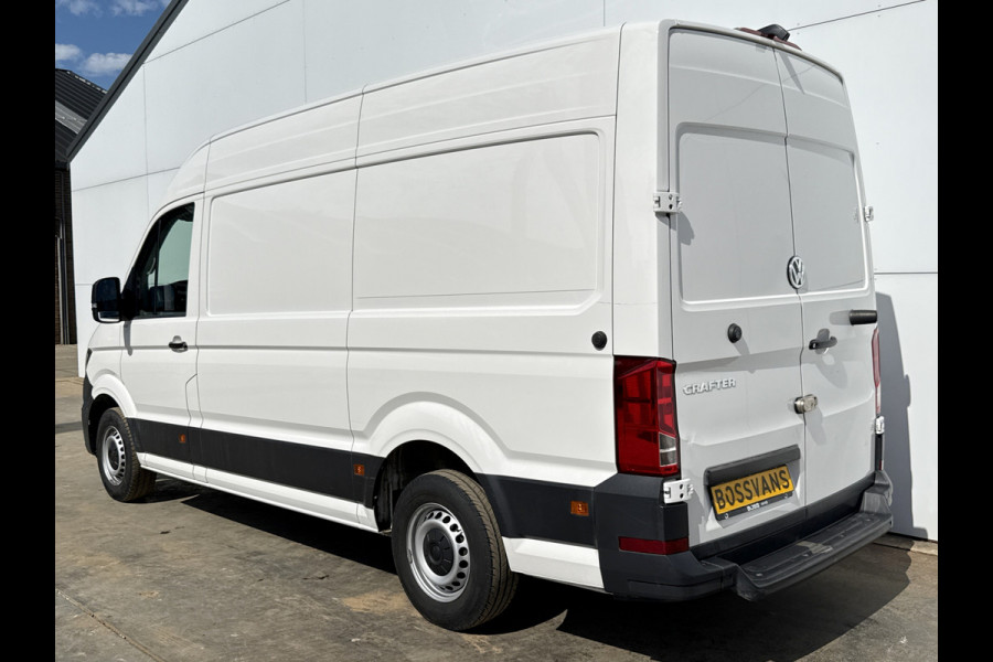 Volkswagen Crafter 2.0 TDI 140PK L3H3 Camera Airco Carplay Parkeersensoren Euro 6