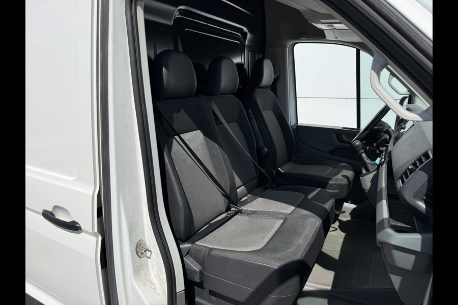 Volkswagen Crafter 2.0 TDI 140PK L3H3 Camera Airco Carplay Parkeersensoren Euro 6