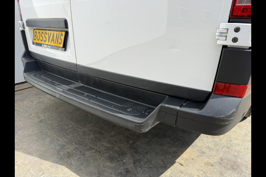 Volkswagen Crafter 2.0 TDI 140PK L3H3 Camera Airco Carplay Parkeersensoren Euro 6
