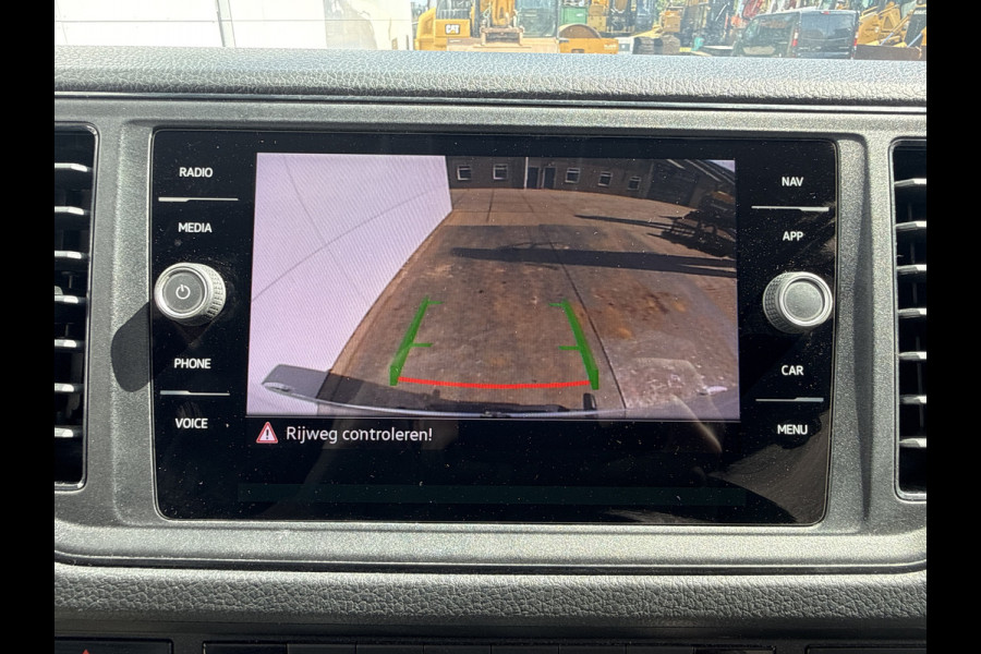 Volkswagen Crafter 2.0 TDI 140PK L3H3 Camera Airco Carplay Parkeersensoren Euro 6