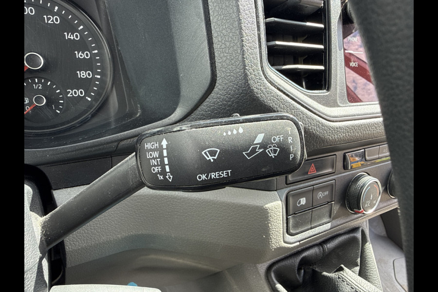 Volkswagen Crafter 2.0 TDI 140PK L3H3 Camera Airco Carplay Parkeersensoren Euro 6