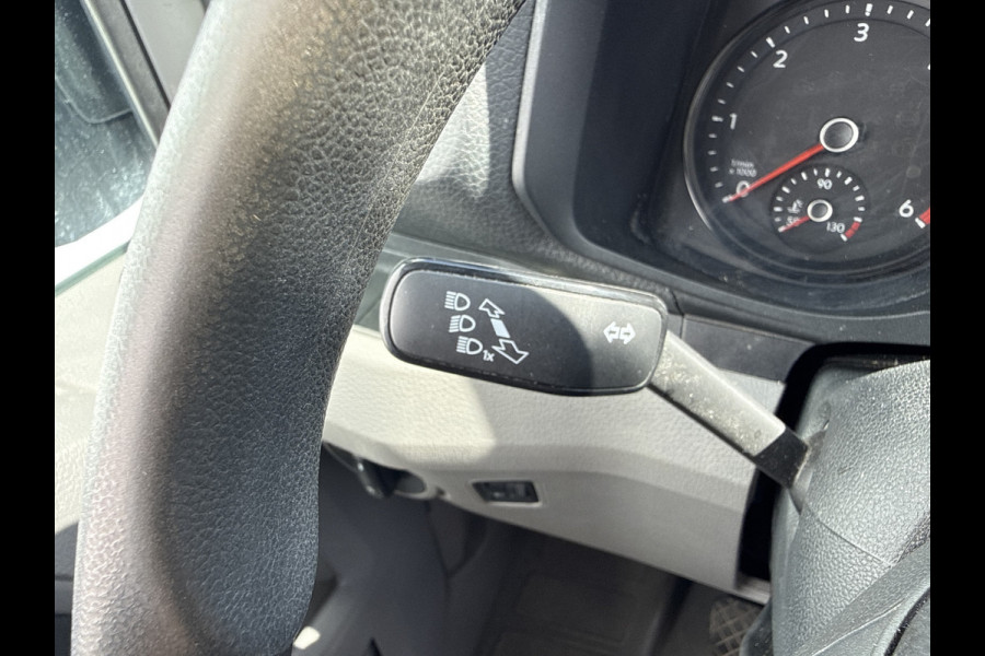 Volkswagen Crafter 2.0 TDI 140PK L3H3 Camera Airco Carplay Parkeersensoren Euro 6