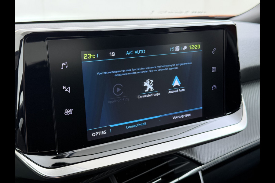 Peugeot e-2008 EV Allure 50kWh SOH 97% Two Tone 3D-Navi Stoelverwarming Apple Carplay Android Auto Ecc Cruise Control Regen-Lichtsensor Privacy Glas Keyless Connected-Apps DAB Bluetooth Led Lane Assist Isofix Dealeronderhouden 1e Eigenaar Origineel Nederlandse Auto