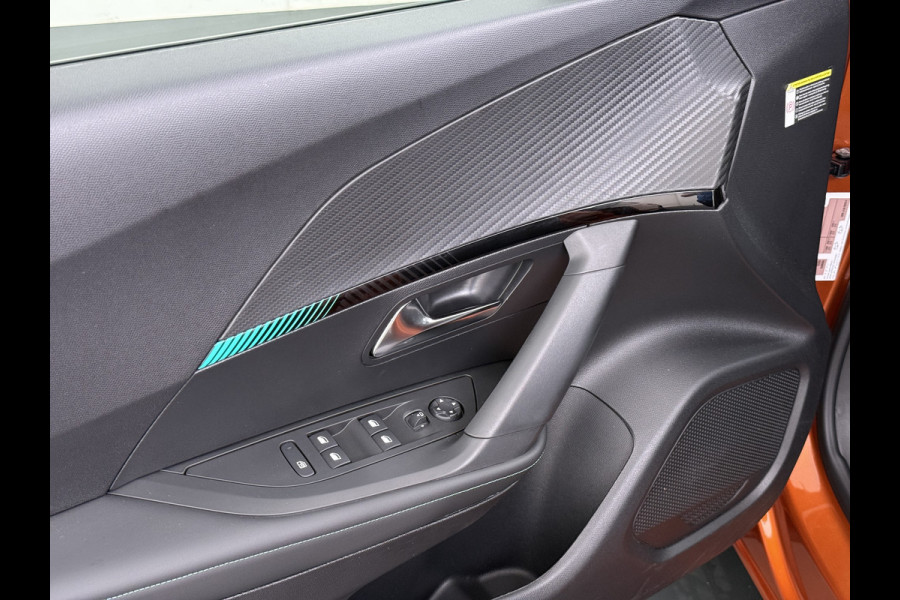 Peugeot e-2008 EV Allure 50kWh SOH 97% Two Tone 3D-Navi Stoelverwarming Apple Carplay Android Auto Ecc Cruise Control Regen-Lichtsensor Privacy Glas Keyless Connected-Apps DAB Bluetooth Led Lane Assist Isofix Dealeronderhouden 1e Eigenaar Origineel Nederlandse Auto