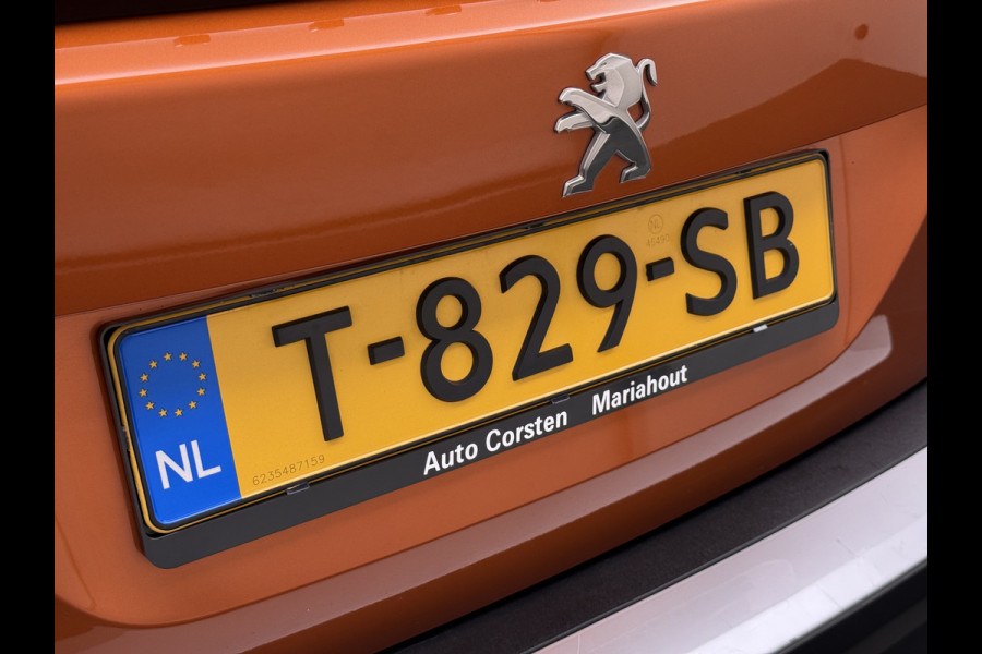 Peugeot e-2008 EV Allure 50kWh SOH 97% Two Tone 3D-Navi Stoelverwarming Apple Carplay Android Auto Ecc Cruise Control Regen-Lichtsensor Privacy Glas Keyless Connected-Apps DAB Bluetooth Led Lane Assist Isofix Dealeronderhouden 1e Eigenaar Origineel Nederlandse Auto