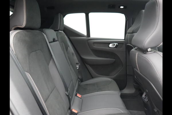 Volvo XC40 Recharge Ultimate 70 kWh 232pk Dealer O.H | Panodak | Adaptive Cruise | Harman / Kardon | 360 Camera | Alcantara Sportstoelen Memory & Verwarmd | Apple Carplay | Keyless | Stuurverwarming | BLIS | Google Assistant & Maps | Virtual | Navigatie | DAB | 20"L.M | Plug In Hybrid |