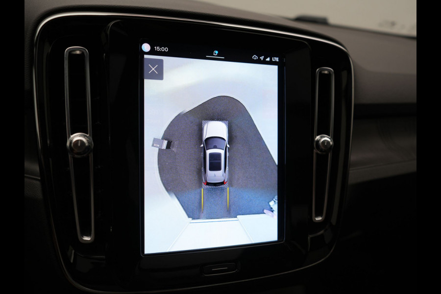 Volvo XC40 Recharge Ultimate 70 kWh 232pk Dealer O.H | Panodak | Adaptive Cruise | Harman / Kardon | 360 Camera | Alcantara Sportstoelen Memory & Verwarmd | Apple Carplay | Keyless | Stuurverwarming | BLIS | Google Assistant & Maps | Virtual | Navigatie | DAB | 20"L.M | Plug In Hybrid |