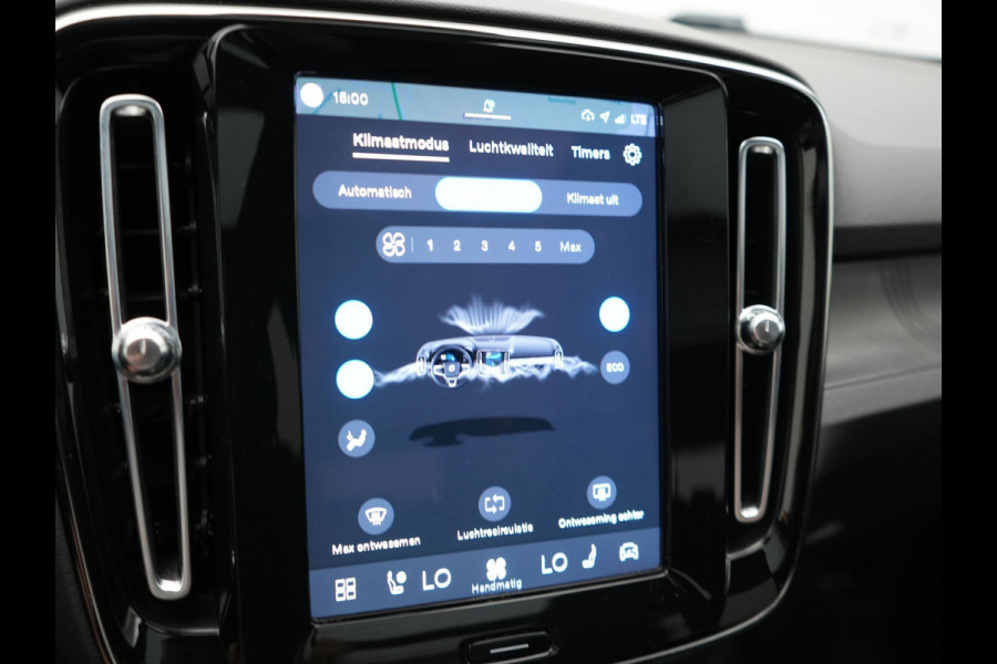 Volvo XC40 Recharge Ultimate 70 kWh 232pk Dealer O.H | Panodak | Adaptive Cruise | Harman / Kardon | 360 Camera | Alcantara Sportstoelen Memory & Verwarmd | Apple Carplay | Keyless | Stuurverwarming | BLIS | Google Assistant & Maps | Virtual | Navigatie | DAB | 20"L.M | Plug In Hybrid |