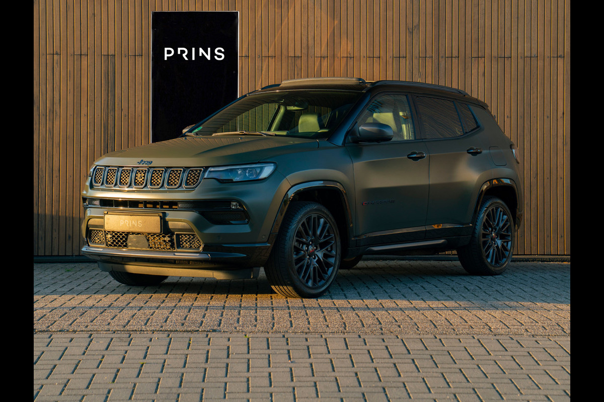Jeep Compass 4xe 240 Plug-in Hybrid Electric S | Pano-dak | Urban Green | Afneemb. trekhaak | CarPlay | 19 inch