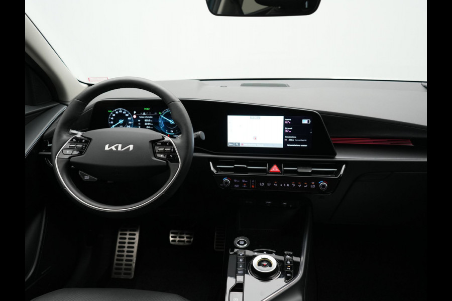 Kia Niro 1.6 GDi PHEV Spirit 182pk Dealer O.H | Adaptive Cruise | Camera | Harman / Kardon | Lederen Sporstoelen Memory & Ventilatie | Keyless | Apple Carplay | Stoel & Stuurverwarming | BLIS | Navigatie | Virtual | DAB | 18"L.M | Plug In Hybrid |