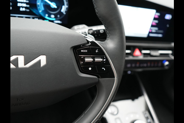 Kia Niro 1.6 GDi PHEV Spirit 182pk Dealer O.H | Adaptive Cruise | Camera | Harman / Kardon | Lederen Sporstoelen Memory & Ventilatie | Keyless | Apple Carplay | Stoel & Stuurverwarming | BLIS | Navigatie | Virtual | DAB | 18"L.M | Plug In Hybrid |